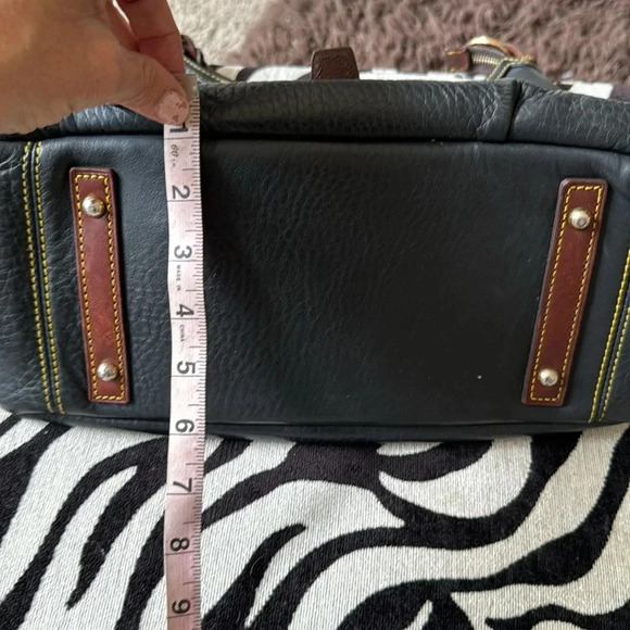 Dooney & Bourke Samba Black Pebbled Leather Logo Lock Hobo Shoulder Bag - Picture 12 of 14